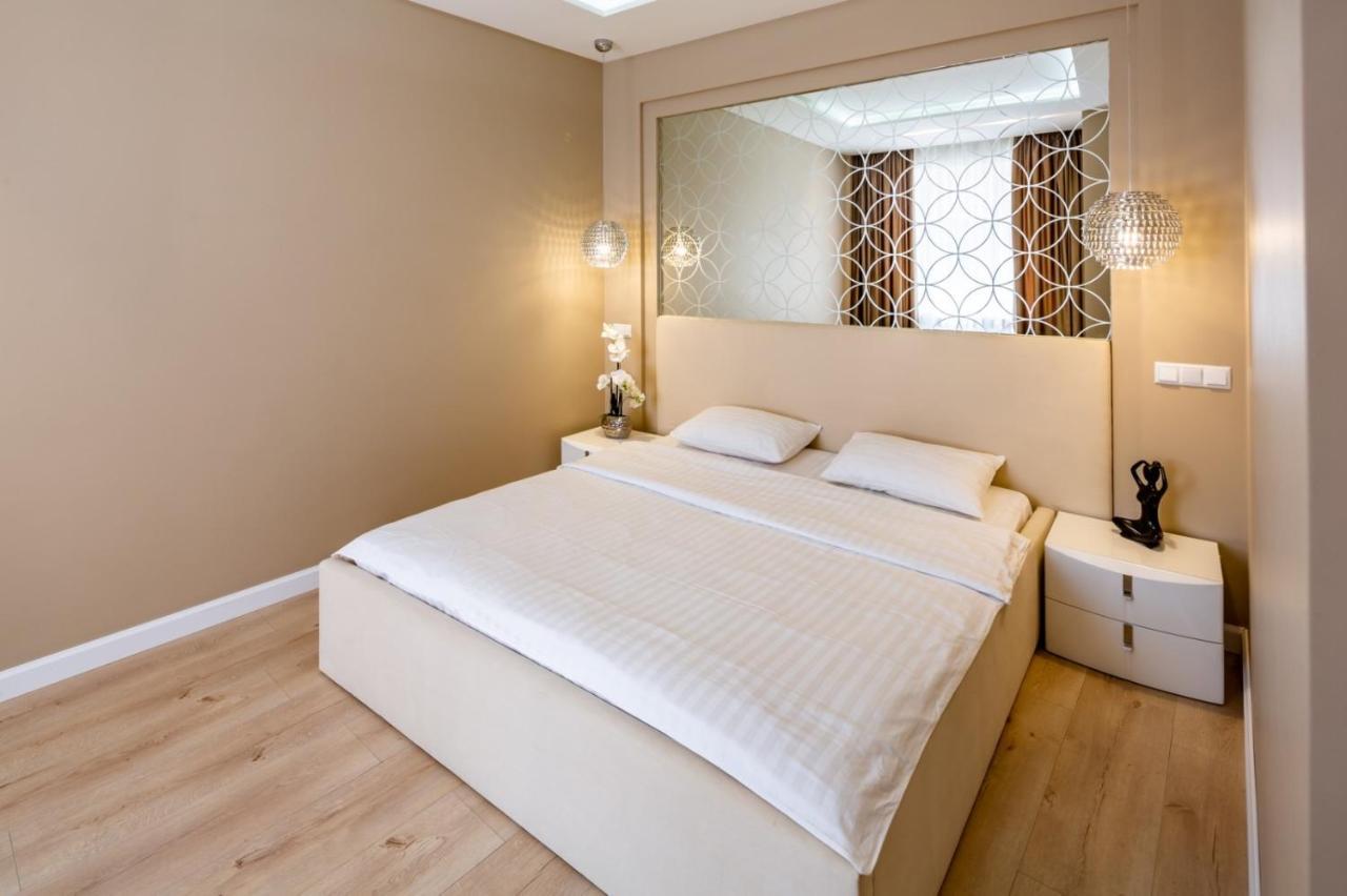 Балабана 6 Apartment Lviv Exterior photo