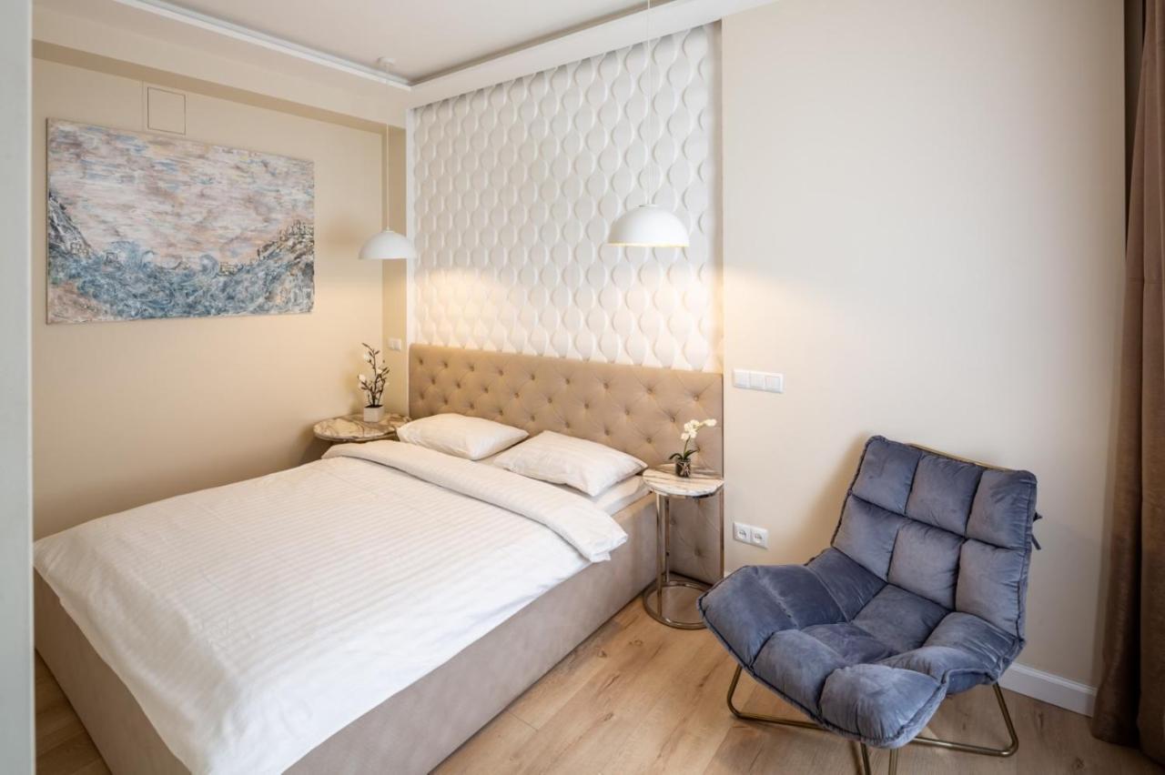 Балабана 6 Apartment Lviv Exterior photo